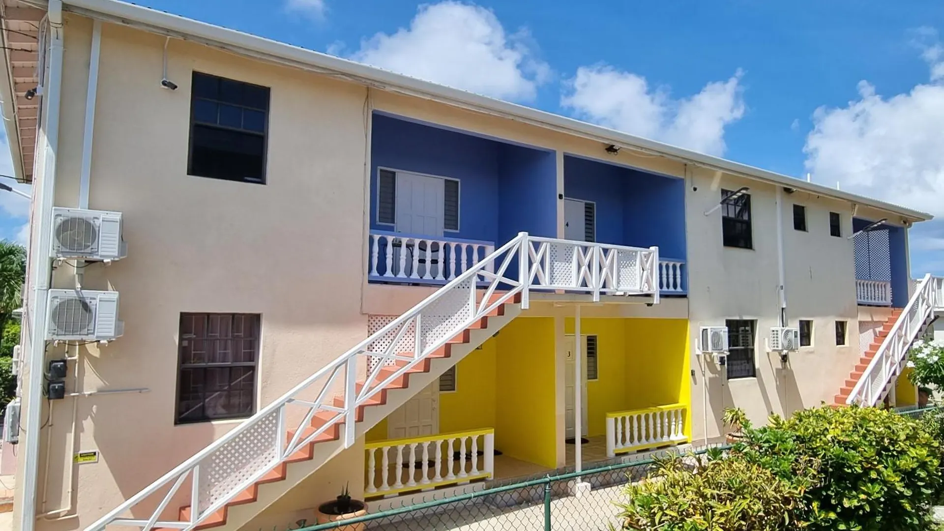 דירה קרייסט צ'רץ' Coastal View Apt #1 - 2 Bed ברבדוס