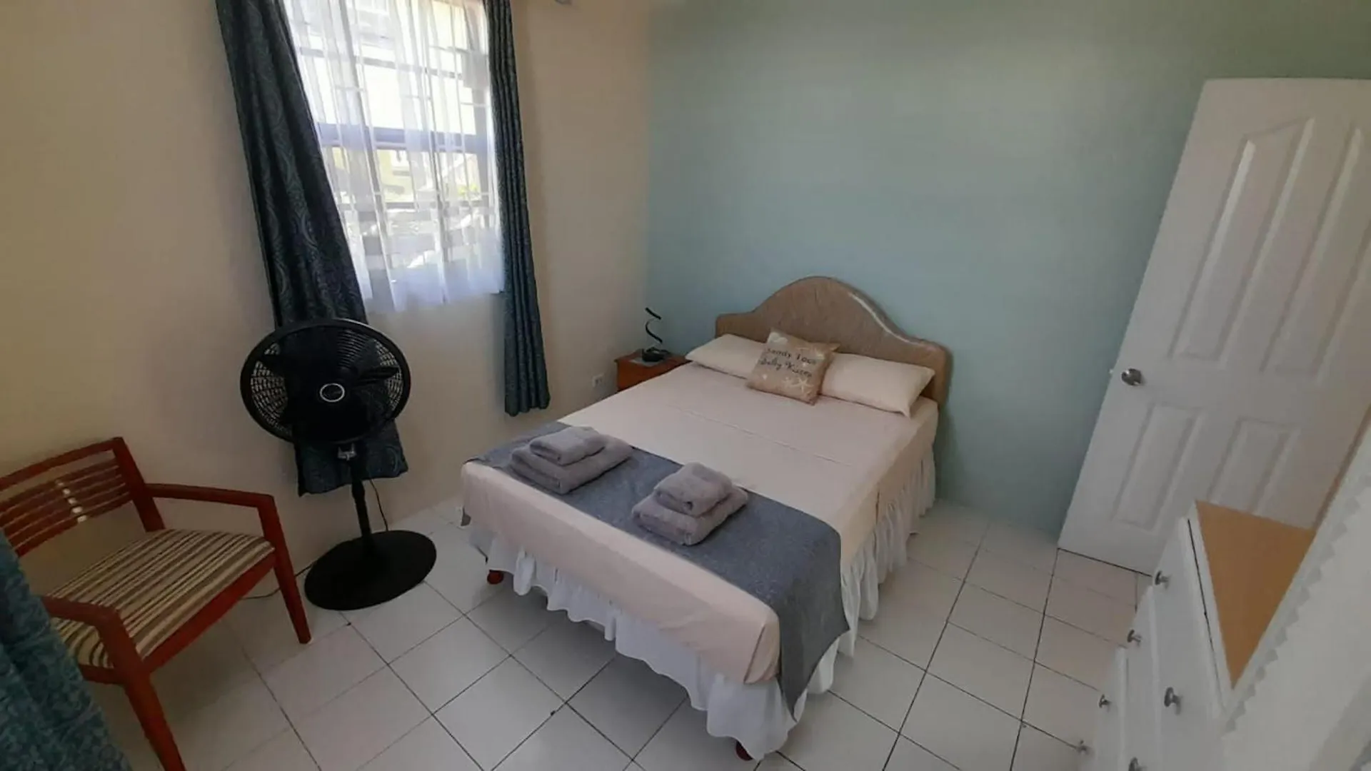 Coastal View Apt #1 - 2 Bed Крайст-Черч Барбадос